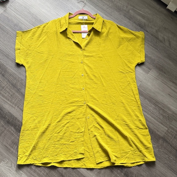 Lime Green Button-Up Shirt Dress - Picture 2 of 2